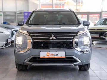 Mitsubishi Outlander Outlander PHEV 2.4L 4WD AT Instyle