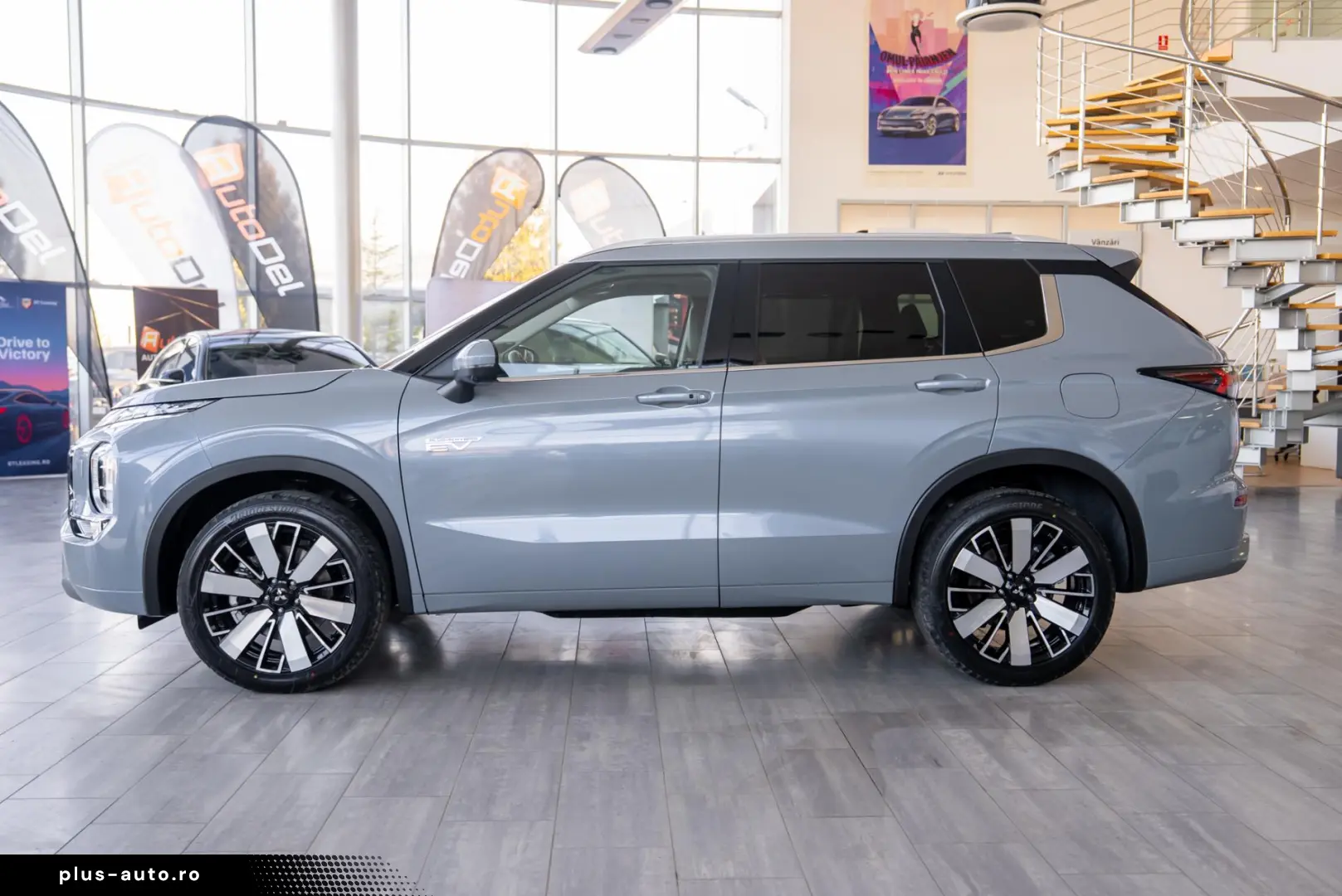 Mitsubishi Outlander Outlander PHEV 2.4L 4WD AT Instyle