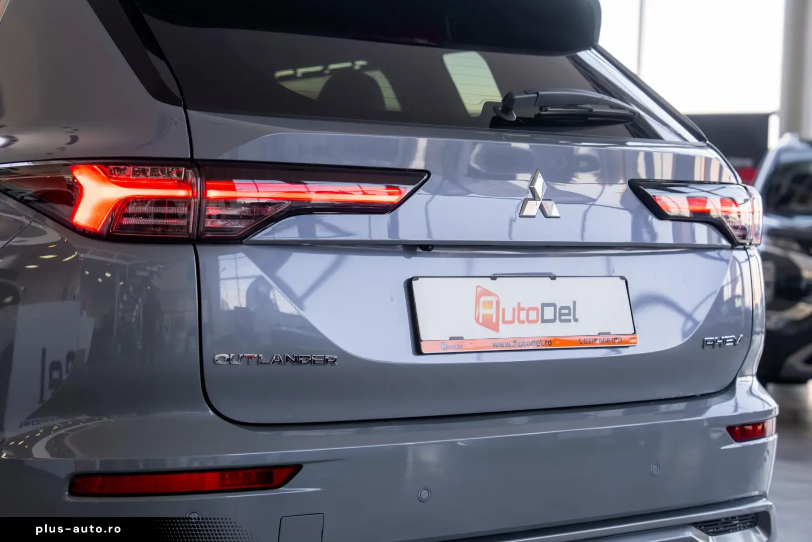 Mitsubishi Outlander Outlander PHEV 2.4L 4WD AT Instyle