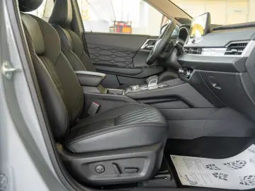 Mitsubishi Outlander Outlander PHEV 2.4L 4WD AT Instyle