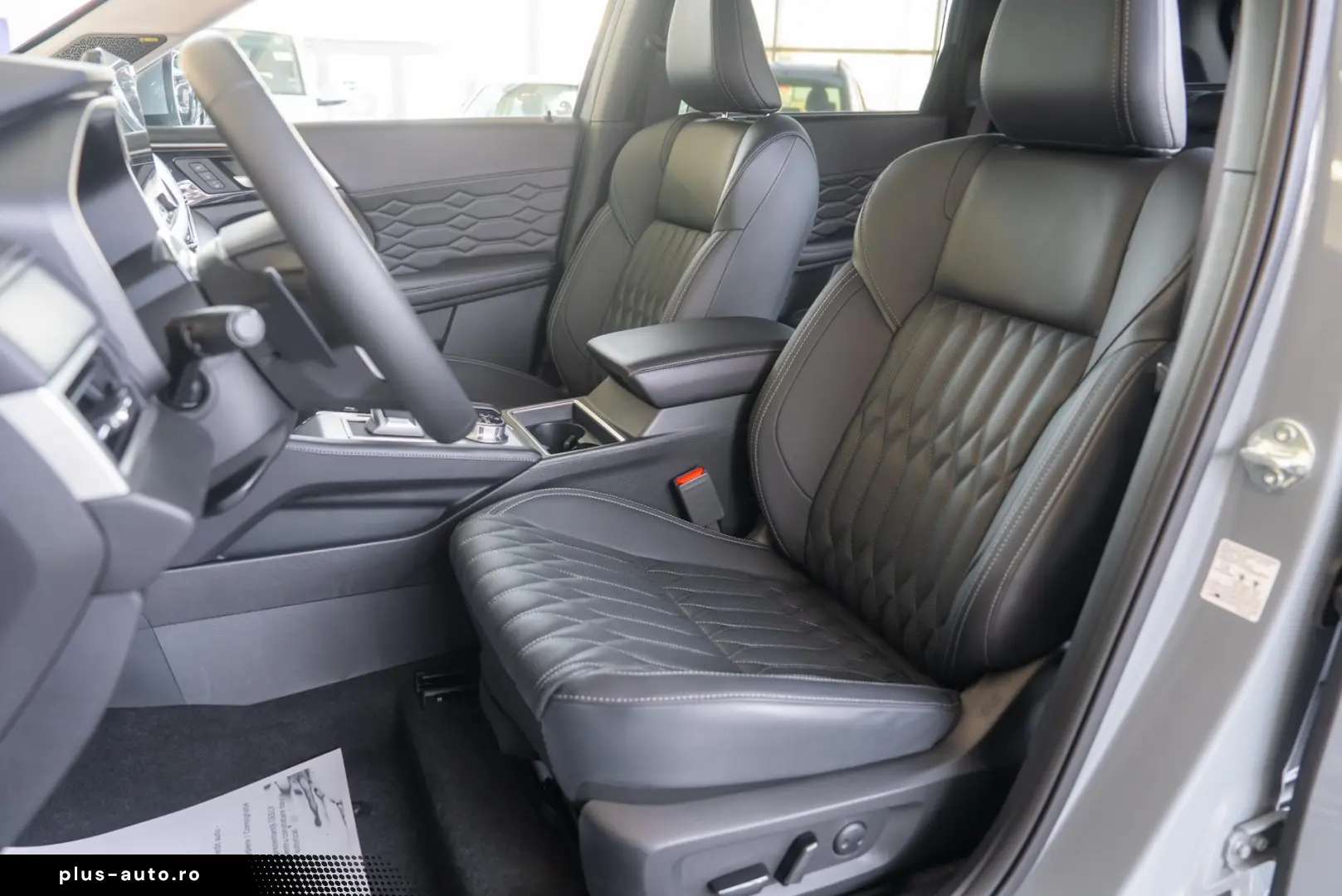 Mitsubishi Outlander Outlander PHEV 2.4L 4WD AT Instyle