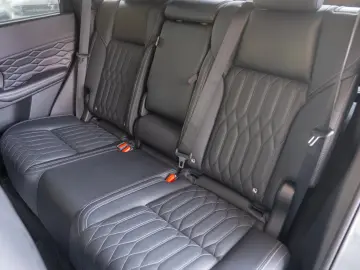 Mitsubishi Outlander Outlander PHEV 2.4L 4WD AT Instyle