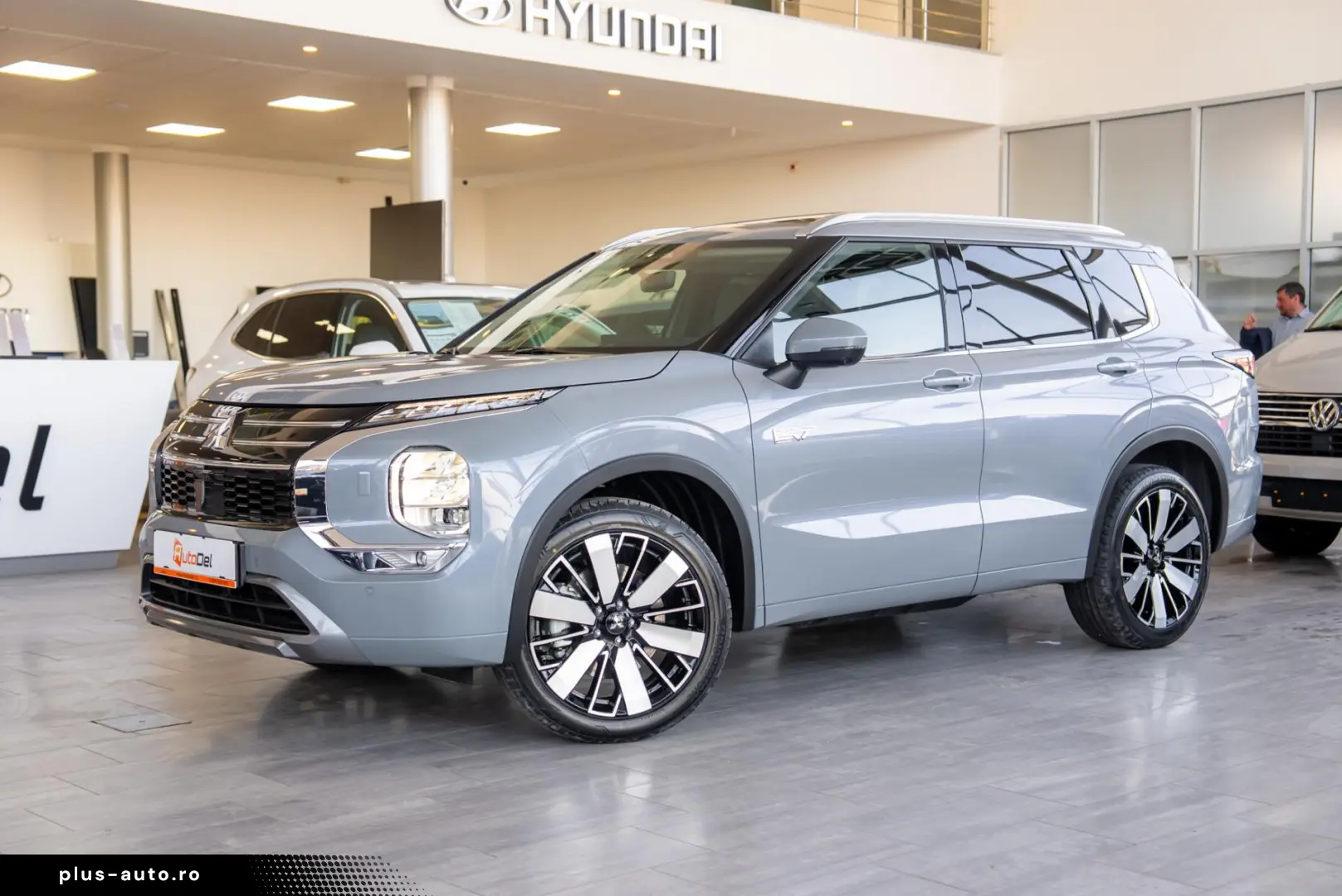 Mitsubishi Outlander Outlander PHEV 2.4L 4WD AT Instyle