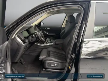 BMW X5 xDrive45e AHK Navi Luft Pano E.Sitze Memo. BT