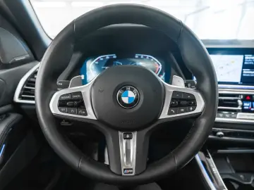 BMW X5 xDrive40i M-Sportpaket HUD 360  H&K LED PDC