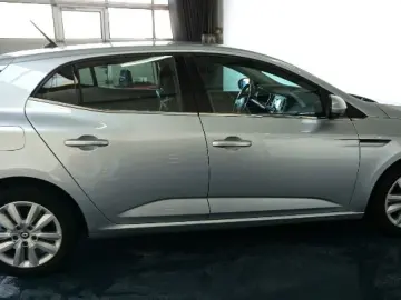 RENAULT MEGANE 1.5 Blue dCi 116CP Zen