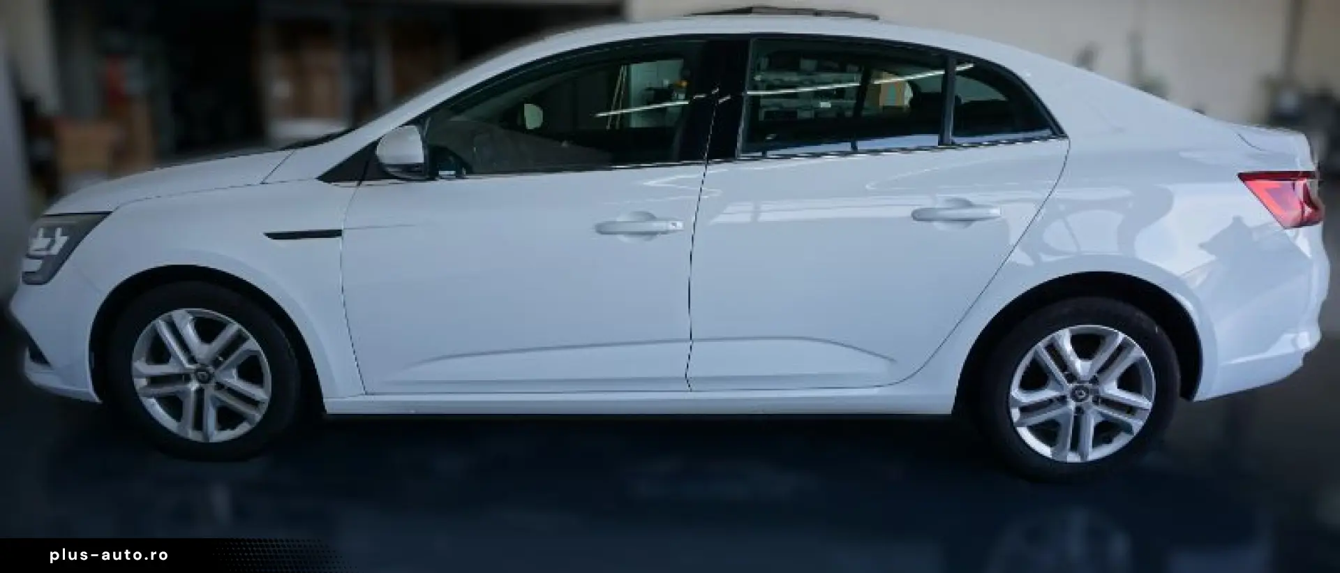 RENAULT MEGANE 1.3 TCe 140CP Zen EDC