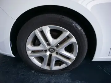 RENAULT MEGANE 1.3 TCe 140CP Zen EDC