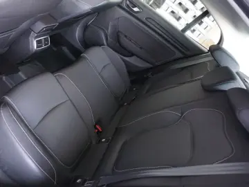 RENAULT MEGANE 1.3 TCe 140CP Zen EDC