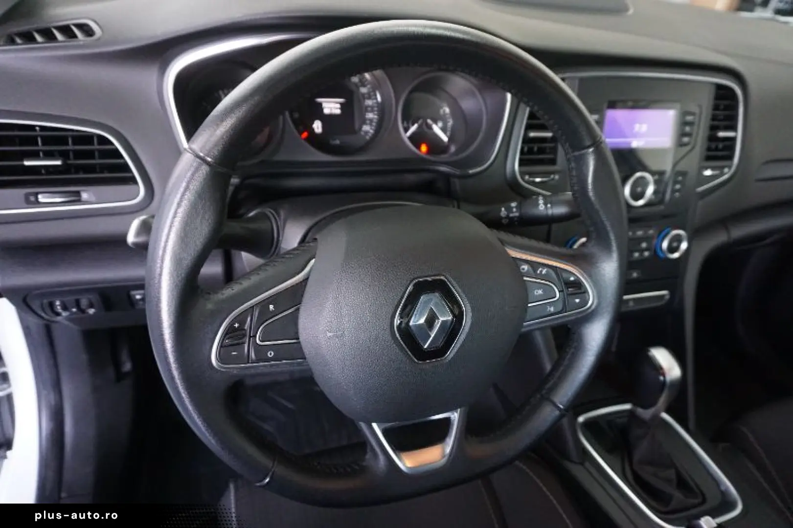 RENAULT MEGANE 1.3 TCe 140CP Zen EDC