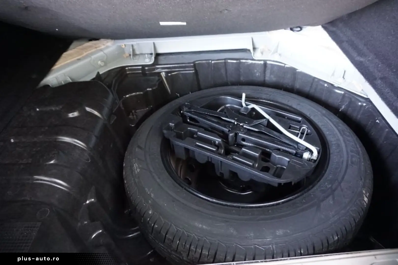 RENAULT MEGANE 1.3 TCe 140CP Zen EDC