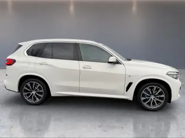 BMW X5 xDrive 25 d M Sport AHK Kamera Ambiente Pano
