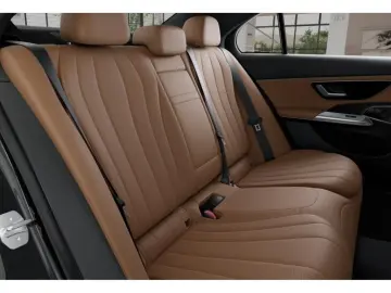 MERCEDES-BENZ E 200 4M AMG Superscreen Pano Burm4D Night 20