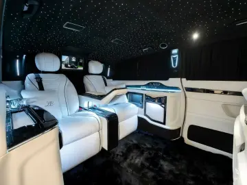 Mercedes-Benz V 300 extralang VIP VAN AMG