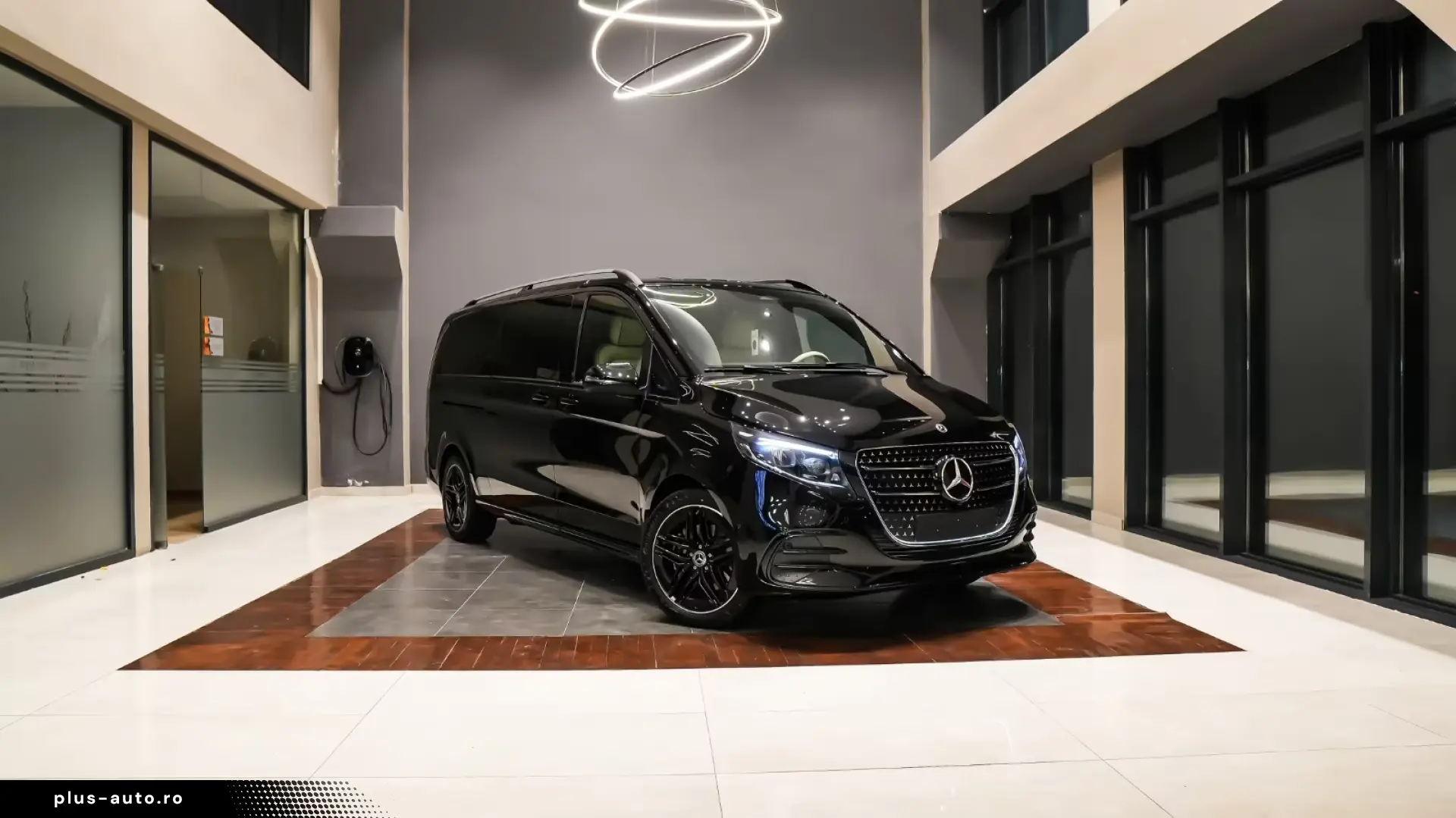 Mercedes-Benz V 300 extralang VIP VAN AMG