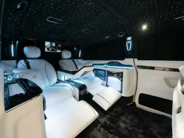 Mercedes-Benz V 300 extralang VIP VAN AMG