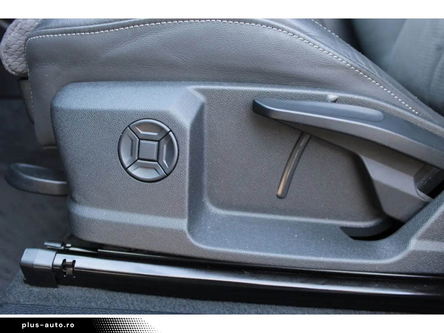 AUDI Q3 45TFSI eHybrid Str. 2xS-Line Navi  1HD Alcan.