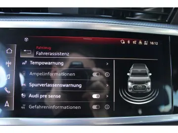 AUDI Q3 45TFSI eHybrid Str. 2xS-Line Navi  1HD Alcan.