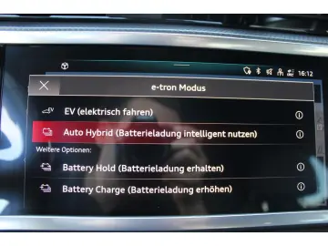 AUDI Q3 45TFSI eHybrid Str. 2xS-Line Navi  1HD Alcan.