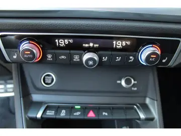 AUDI Q3 45TFSI eHybrid Str. 2xS-Line Navi  1HD Alcan.