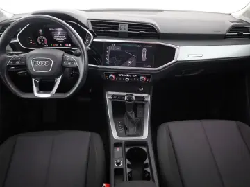 AUDI Q3 45 TFSI e S-Line LED Navi AHK Virtual Cockpit