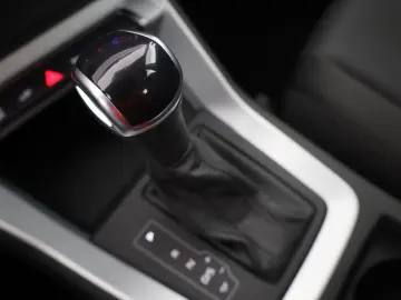 AUDI Q3 45 TFSI e S-Line LED Navi AHK Virtual Cockpit