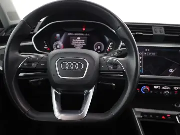 AUDI Q3 45 TFSI e S-Line LED Navi AHK Virtual Cockpit