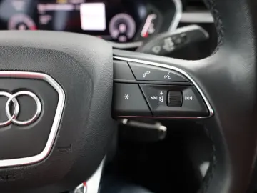 AUDI Q3 45 TFSI e S-Line LED Navi AHK Virtual Cockpit