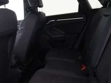 AUDI Q3 35 TDI qu 3x S LINE KEYLESS KAMERA VIRTUAL