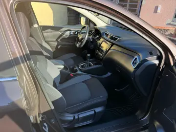 NISSAN Qashqai 1.3 DIG-T