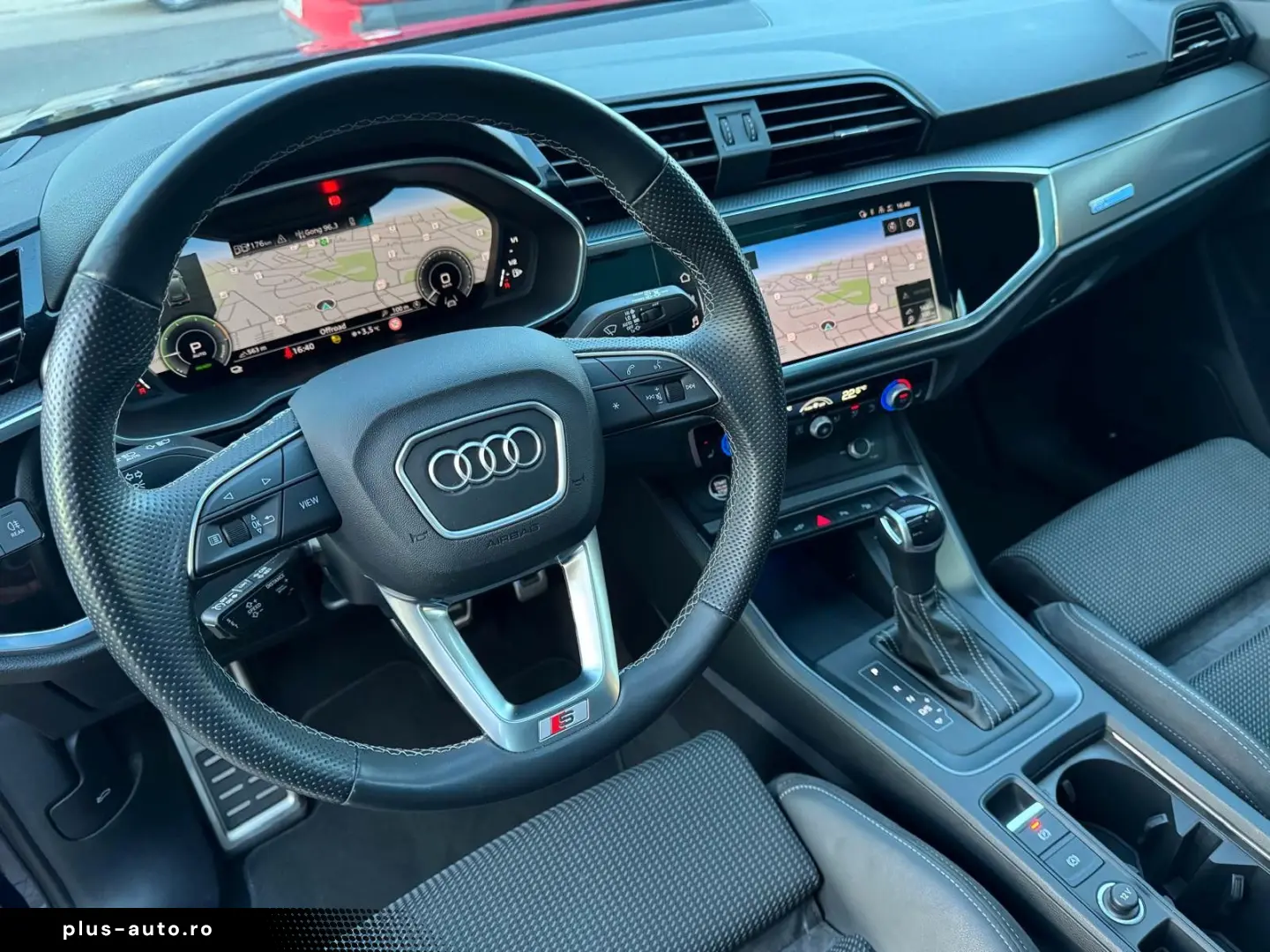 AUDI Q3 45 TFSI e S line Sonos Pano Navi MwSt. CarPla