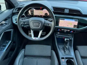 AUDI Q3 45 TFSI e S line Sonos Pano Navi MwSt. CarPla