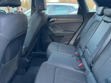 AUDI Q3 45 TFSI e S line Sonos Pano Navi MwSt. CarPla