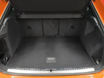 AUDI Q3 45 TFSI e S-Line Navi LED Pano Rückfahrkamera