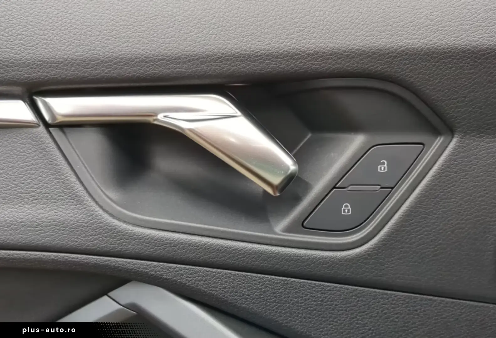 AUDI Q3 45 TFSI e S-Line Navi LED Pano Rückfahrkamera