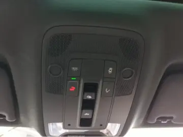 AUDI Q3 45 TFSI e S-Line Navi LED Pano Rückfahrkamera