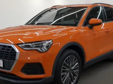 AUDI Q3 45 TFSI e S-Line Navi LED Pano Rückfahrkamera