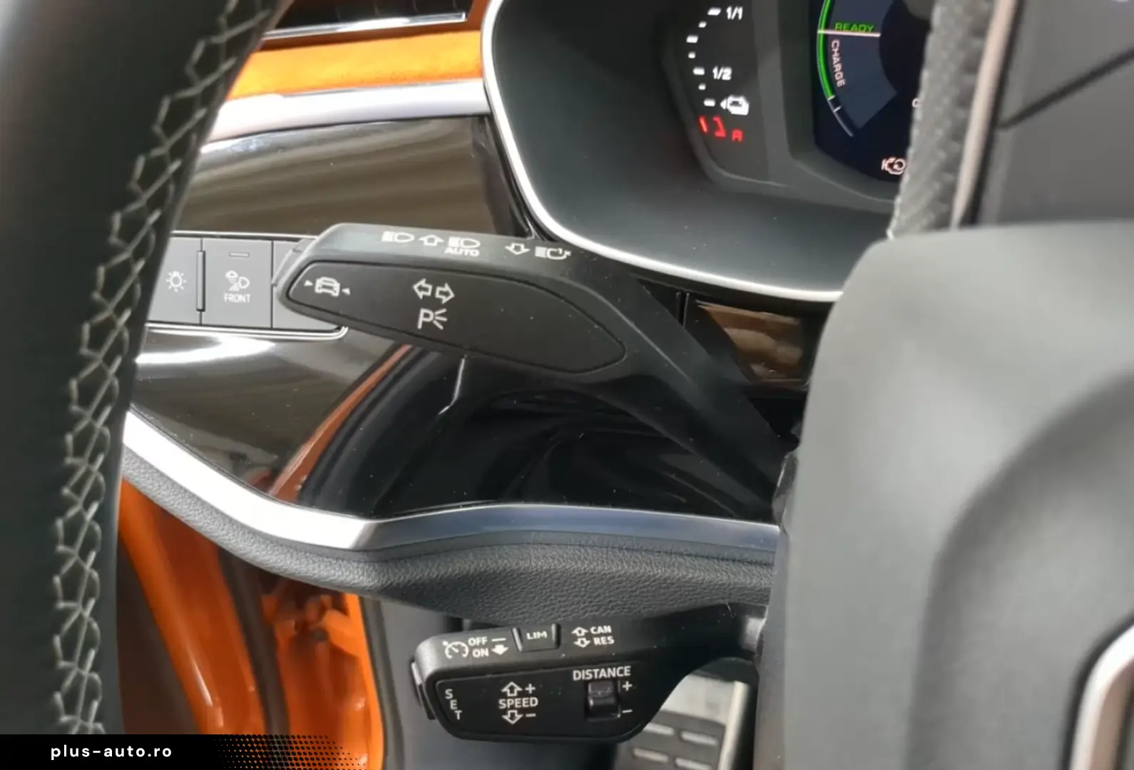 AUDI Q3 45 TFSI e S-Line Navi LED Pano Rückfahrkamera