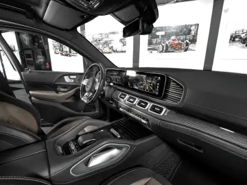 MERCEDES-BENZ GLS 63 AMG