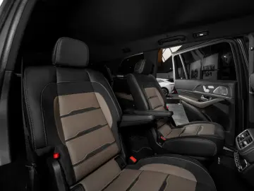 MERCEDES-BENZ GLS 63 AMG