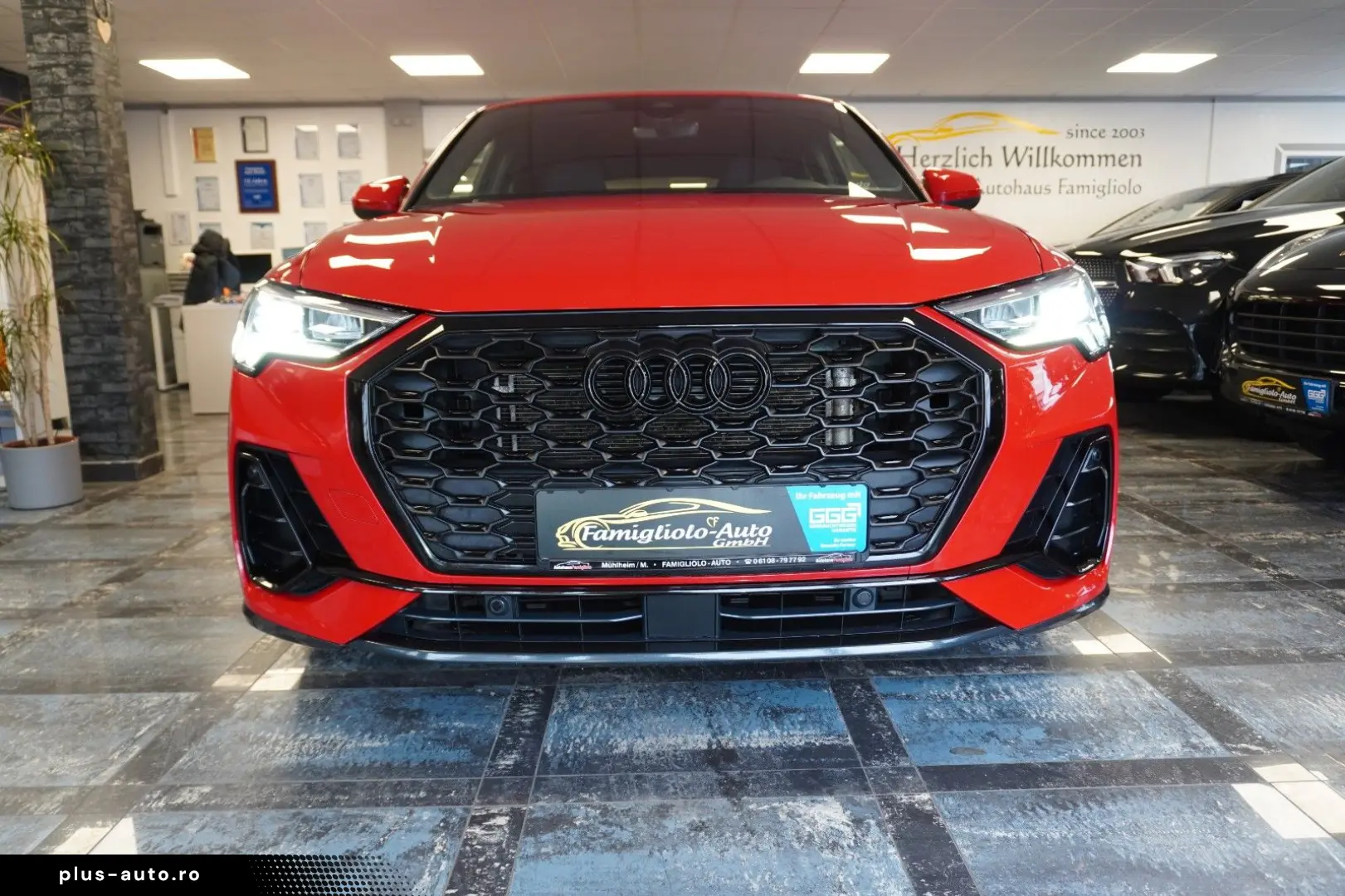 AUDI Q3 Sportback 45 TFSI e S line Matrix Aluräd Navi