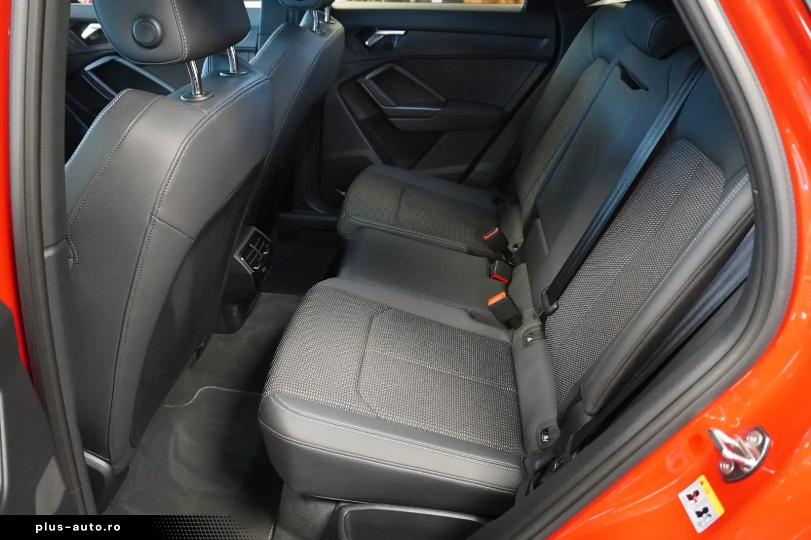 AUDI Q3 Sportback 45 TFSI e S line Matrix Aluräd Navi