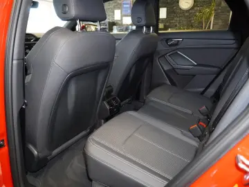 AUDI Q3 Sportback 45 TFSI e S line Matrix Aluräd Navi