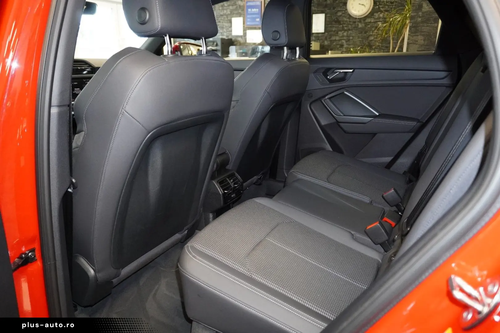 AUDI Q3 Sportback 45 TFSI e S line Matrix Aluräd Navi