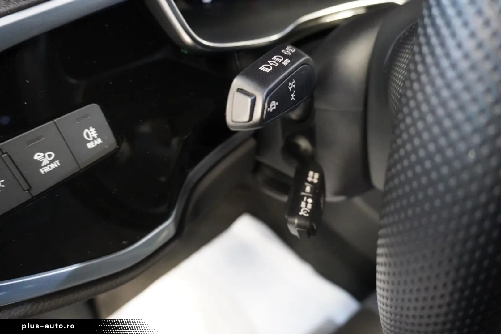 AUDI Q3 Sportback 45 TFSI e S line Matrix Aluräd Navi