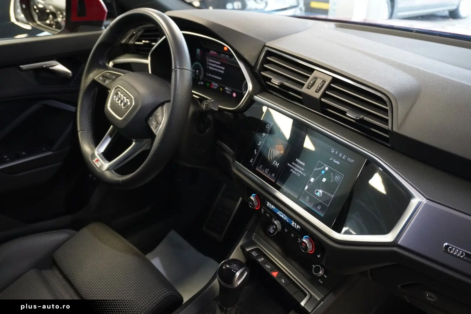 AUDI Q3 Sportback 45 TFSI e S line Matrix Aluräd Navi