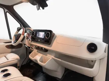 Mercedes-Benz Sprinter 519   319 VIP Luxury VAN