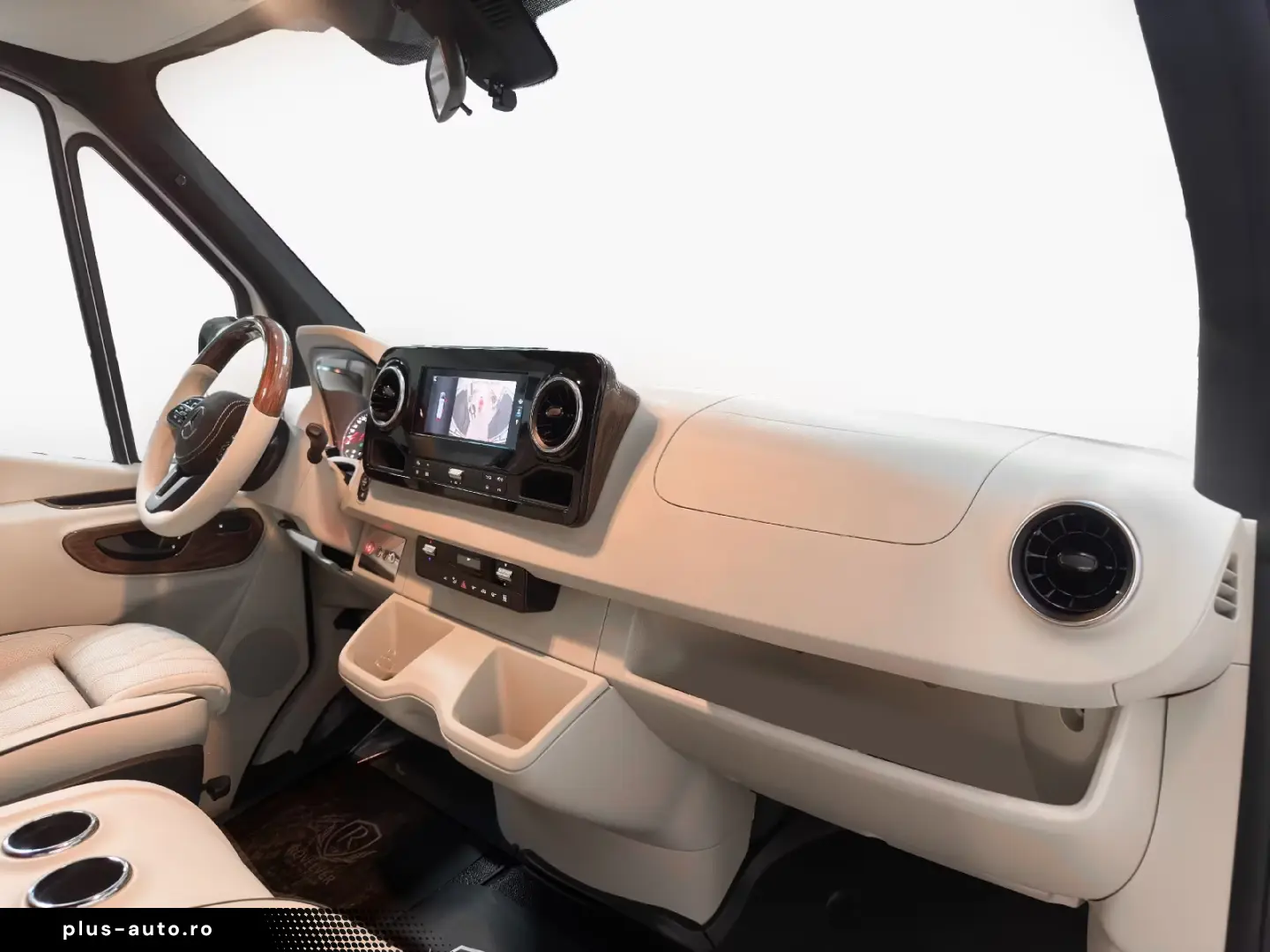 Mercedes-Benz Sprinter 519   319 VIP Luxury VAN