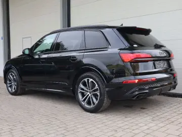 AUDI Q7 50 TDI S-Line FACELIFT BLACK-P. 7-Si ALLRADL.