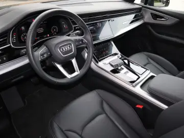 AUDI Q7 50 TDI S-Line FACELIFT BLACK-P. 7-Si ALLRADL.